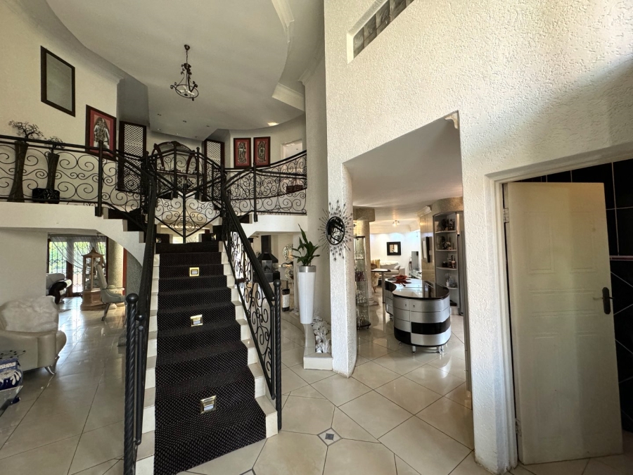 5 Bedroom Property for Sale in Birdwood Estate North West